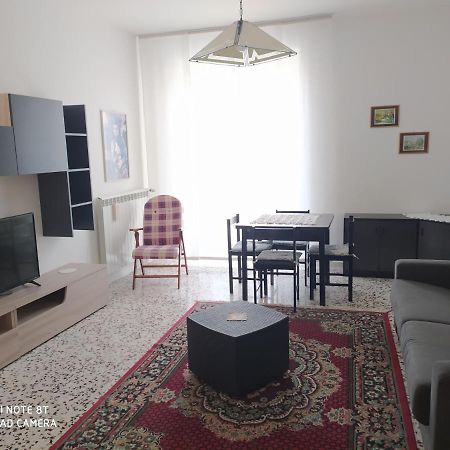 Al Cinema Apartment Scerni Exterior foto